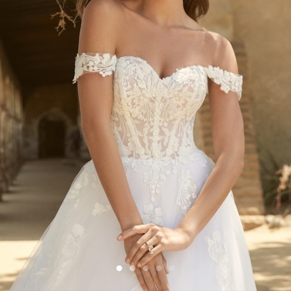 Harlem by Maggie Sottero Wedding Dress - Picture 5 of 16